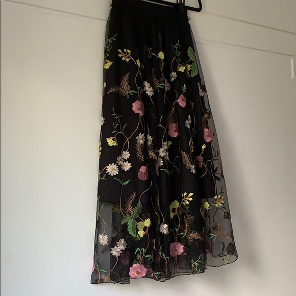 H&M Floral Skirt - Picture 2 of 5